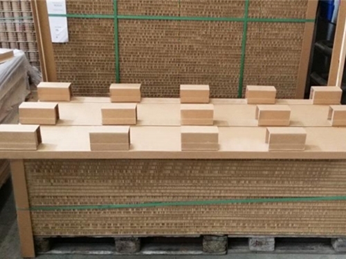 上海紙(zhǐ)托盤